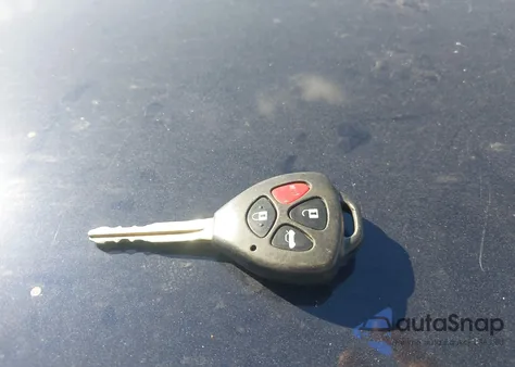 2013 Toyota Corolla Le z USA, uszkodzony, nr VIN 5YFBU4EEXDP208472